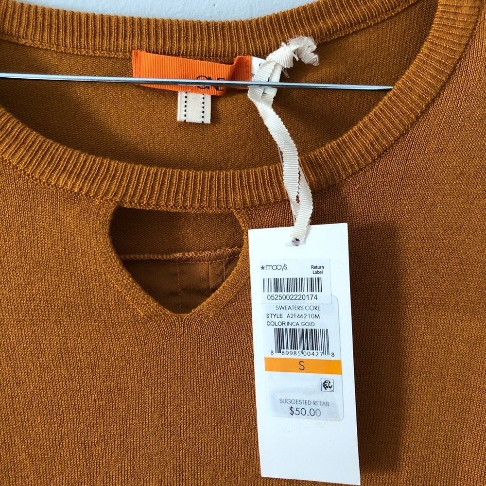 3/$20 •long sleeve top with sheer back• - Picture 3 of 6